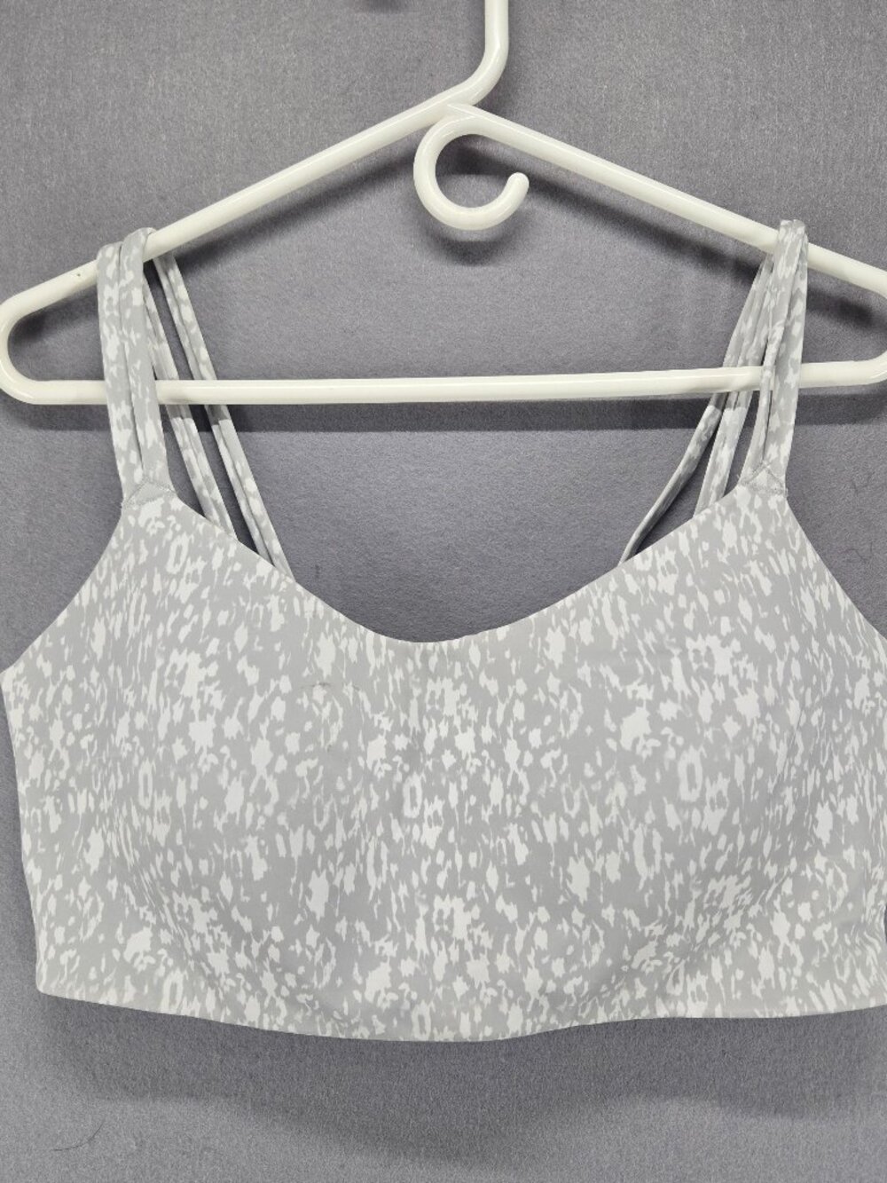 Avia Double Strap Racerback Sports Bra, Gray/White Design, Keyhole back, XL